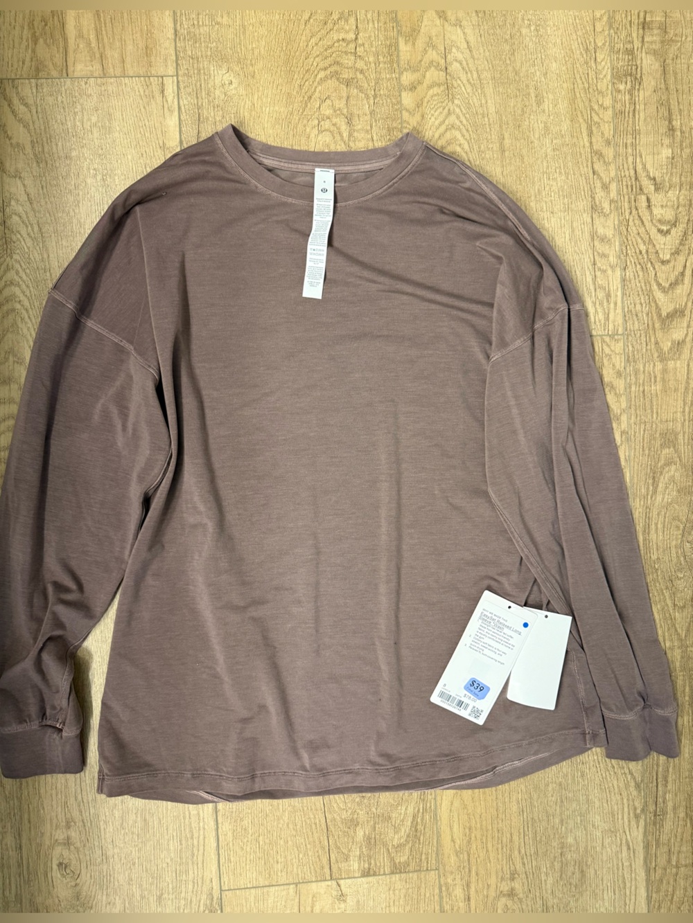 Lululemon EasySet Relaxed Long Sleeve
